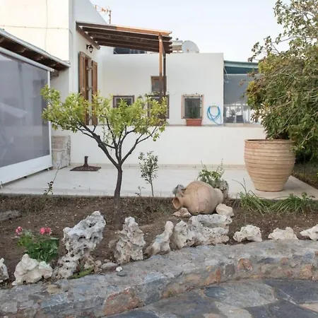 Kouremenos House West شقة