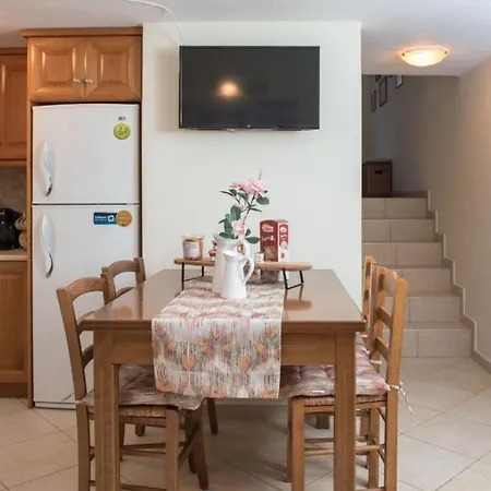 Kouremenos House West * سيتيا